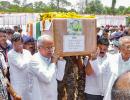 Naxal attack: Wreaths laid amid loud cries and chants