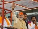 Modi takes out mega roadshow in Bengaluru