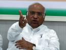 Modi said 'Main akela kaafi hoon', then why...: Kharge