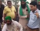 Punjab farmers force govt officer to burn stubble