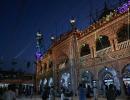 Blasts hit two mosques in Pakistan, 58 killed