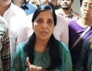 Sunita Kejriwal set to replace husband as Delhi CM?