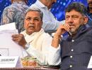 Guv's notice to Sidda heats up Karnataka politics