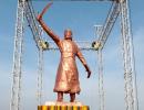 Maha govt promises bigger, better Shivaji statue