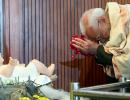 A First For Any PM! Modi At Christmas