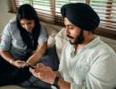 881 Million Indians Are Phone Addicts!