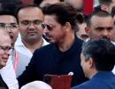 After Salman, SRK gets death threat, caller demands...