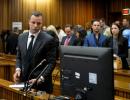 Pistorius gets emotional at graphic evidence