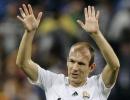 Bayern sign Dutch winger Robben from Real