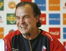 Bielsa marks Chile's team, political leaders