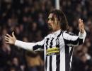 Juventus crush Samp, Milan revival stalls