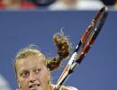 Czech teenager Kvitova upsets Safina