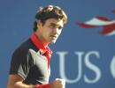 Federer triumphs to seal Swiss win over Italy