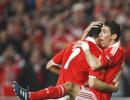 Europa League: Benfica beat 10-man Liverpool