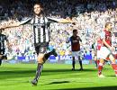 Newcastle stun Villa 6-0, Fulham hold Man U