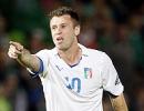 Milan sign Sampdoria's Cassano