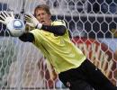 Van der Sar to retire at end of season?