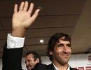 Raul leaves Real Madrid, eyes England or Germany