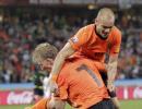 Dutch beat Slovakia to reach last eight