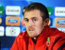 Man United's Fletcher extends break for health reasons