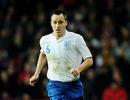 Capello reinstates Terry as England captain