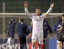 Beckham drives Galaxy past Bulls to Western final