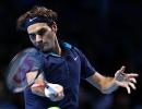 Federer warms up for semis with win over Fish