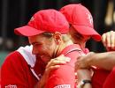 Wawrinka puts Swiss back in Davis Cup World Group