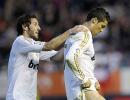 Real thrash Osasuna, have 6-point lead over Barca