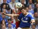 Bundesliga: Huntelaar sends Schalke into CL