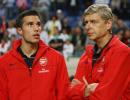 Arsenal had no choice but to sell Van Persie: Wenger