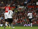 EPL: Van Persie strikes as United edge Fulham 3-2