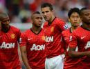 United rely on Van Persie in Rooney's absence