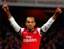 Wenger optimistic over Walcott's Arsenal future