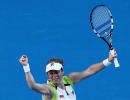 Lion-heart Clijsters overcomes Li Na challenge