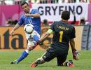 Strikerless Spain held to 1-1 draw by Italy