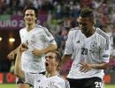 Germany trounce Greece to enter Euro semis