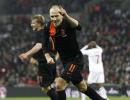 Robben foils England fightback