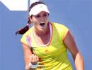 Giant-killer Robson knocks out China's Li Na