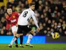 Rooney puts United 10 points clear, Chelsea lose