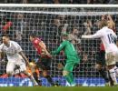 Dempsey denies United with late equaliser for Spurs