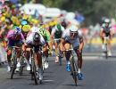 Tour de France: Kittel pips Cavendish to take stage 12