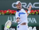 Djokovic, Federer lead top seeds into Dubai semis