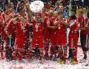 PIX: Bayern lift Bundesliga trophy