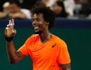 Federer dumped out of Shanghai Open by Monfils