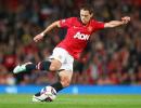 League Cup: Hernandez helps United sneak past Liverpool