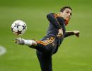 Real's Ronaldo returns to training after injury