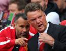 United need to learn to cope with pressure says Van Gaal