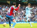 EPL PHOTOS: Silva gives Manchester City win, United held