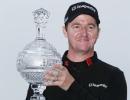 Walker hangs on to win Pebble Beach